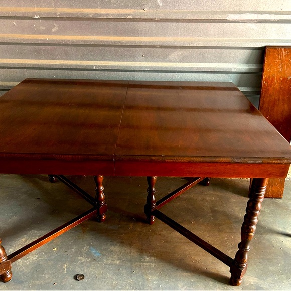 Dining Table (Antique) & 5 Chairs - Picture 1 of 7